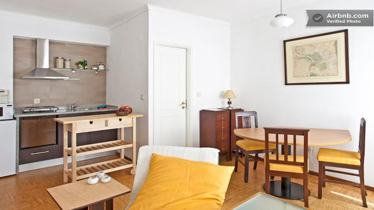 Quiet Studio City Center Porto Luaran gambar